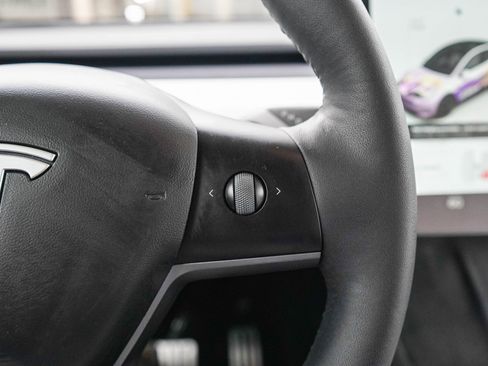 Used 2022 Tesla Model Y Performance AWD/4WD image 27