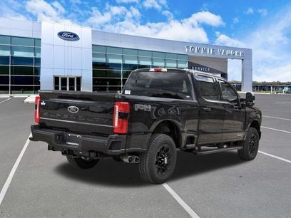 New 2026 Ford F250 Lariat w/ Black Appearance Package