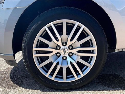 Used 2023 Ford Expedition Platinum AWD/4WD image 9