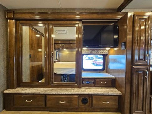 Used 2019 Ford F550 2WD Regular Cab Super Duty w/ XLT Value Package image 35