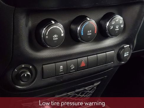 Used 2017 Jeep Wrangler Unlimited Sport w/ Quick Order Package 24S AWD/4WD image 24