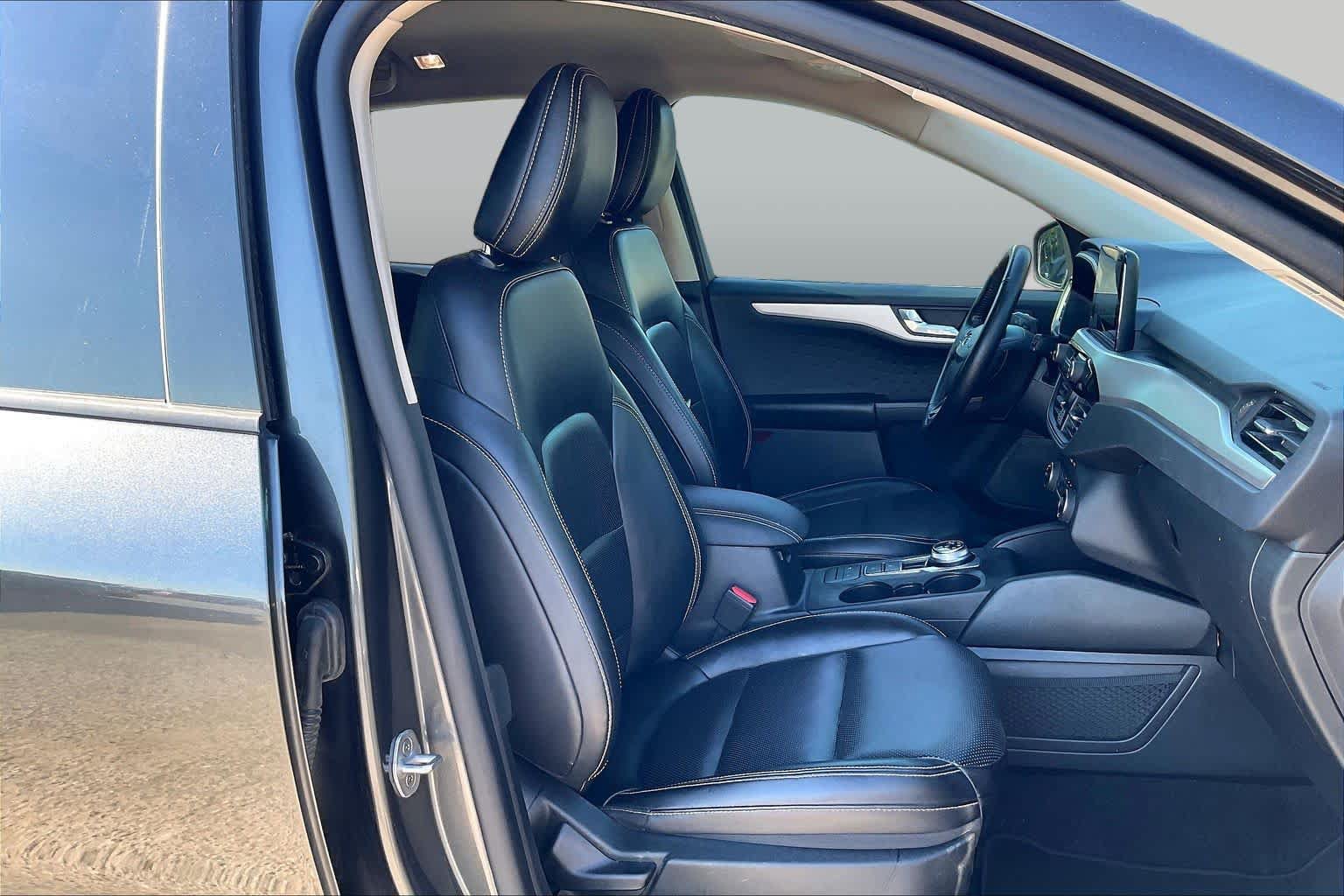 Used 2020 Ford Escape SEL FWD image 9