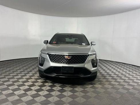 Used 2024 Cadillac XT4 Premium Luxury AWD/4WD image 4