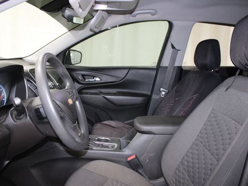 Used 2018 Chevrolet Equinox LT FWD image 17