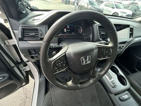 Used 2022 Honda Pilot Sport image 14