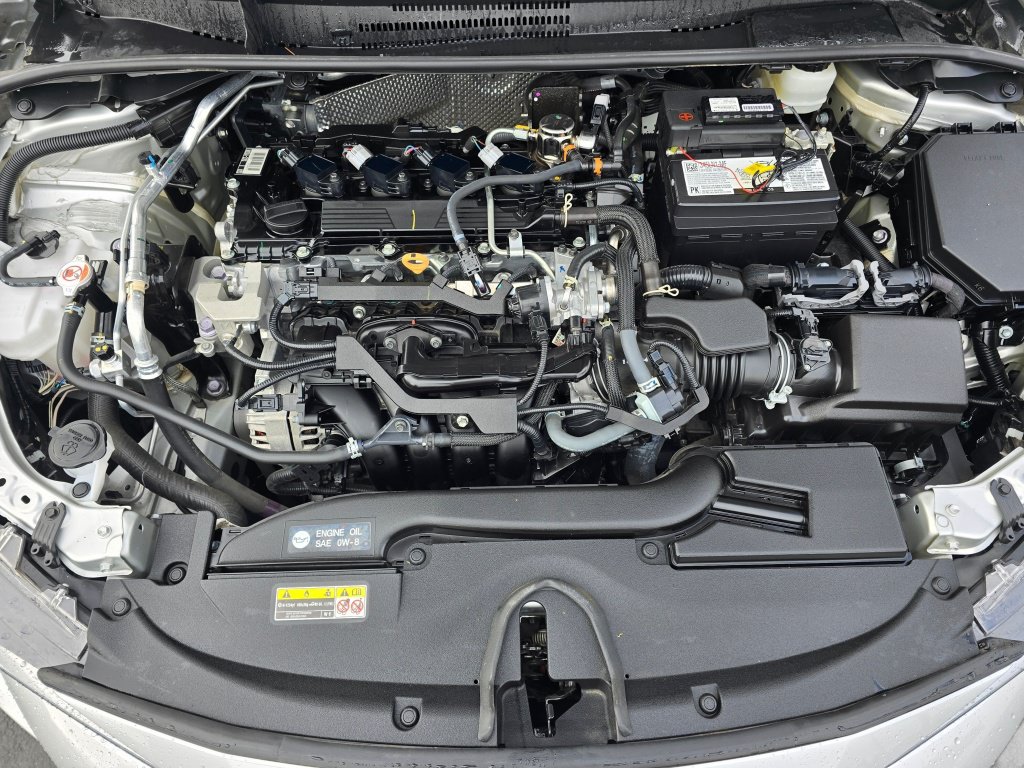 Used 2025 Toyota Corolla LE FWD image 11