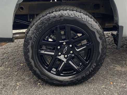 Used 2024 Chevrolet Silverado 1500 Custom Trail Boss w/ Turbomax Blackout Package image 7