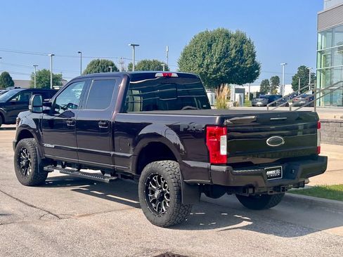 Used 2019 Ford F250 Lariat w/ Lariat Ultimate Package AWD/4WD image 4