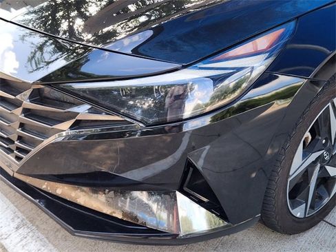 Used 2022 Hyundai Elantra Limited FWD image 8