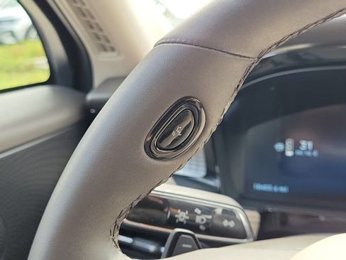 Certified 2024 Lincoln Corsair FWD image 19
