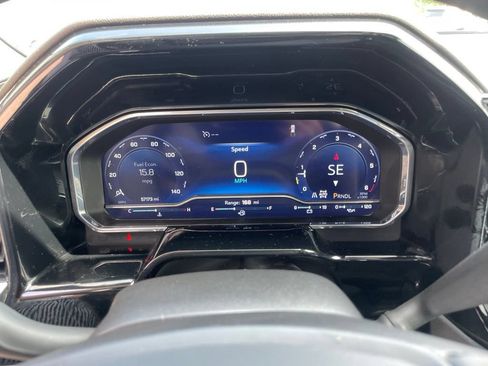 Used 2023 Chevrolet Silverado 1500 LT AWD/4WD image 42