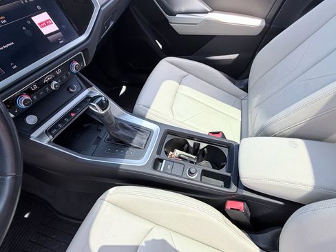 Used 2019 Audi Q3 2.0T Premium Plus w/ Premium Plus Package AWD/4WD image 13
