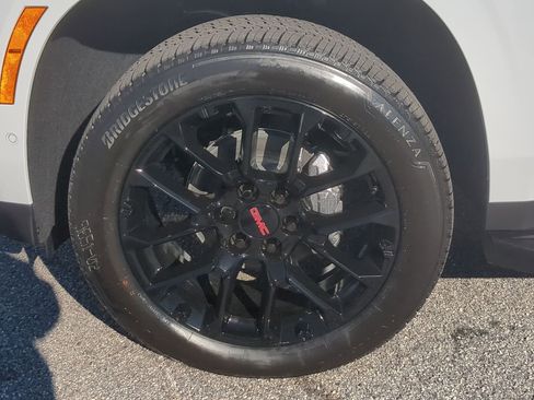 New 2026 GMC Yukon Elevation image 33