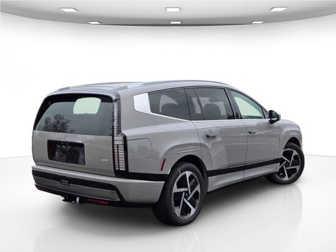 New 2026 Hyundai Ioniq 9 Calligraphy image 8