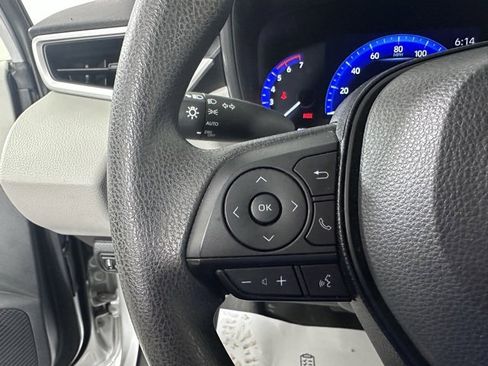 Used 2020 Toyota Corolla LE image 23