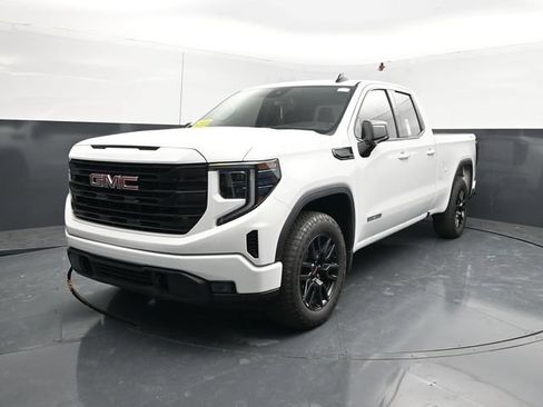 Used 2024 GMC Sierra 1500 Elevation AWD/4WD image 3