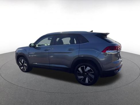 Used 2025 Volkswagen Atlas Cross Sport SE image 10