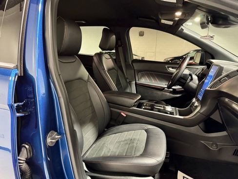 Used 2022 Ford Edge ST-Line image 21