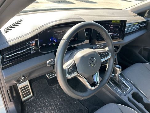 Used 2025 Volkswagen Jetta Sport image 22