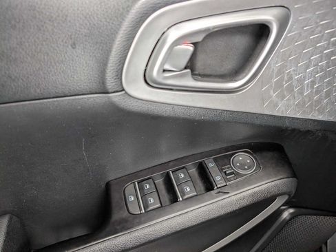 Certified 2023 Kia Soul LX w/ Option Group 015 FWD image 34