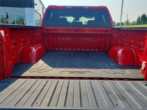 Used 2022 Chevrolet Silverado 1500 Custom AWD/4WD image 8