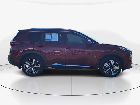 Used 2021 Nissan Rogue SL w/ Premium Package image 3