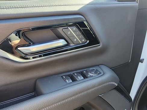 New 2026 GMC Yukon XL Denali image 13