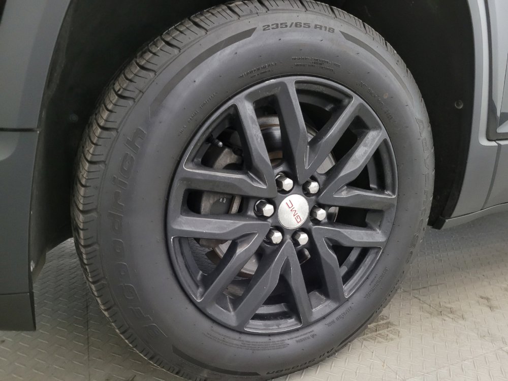 Used 2018 GMC Acadia SLT w/ LPO, Black Accent Package FWD image 31