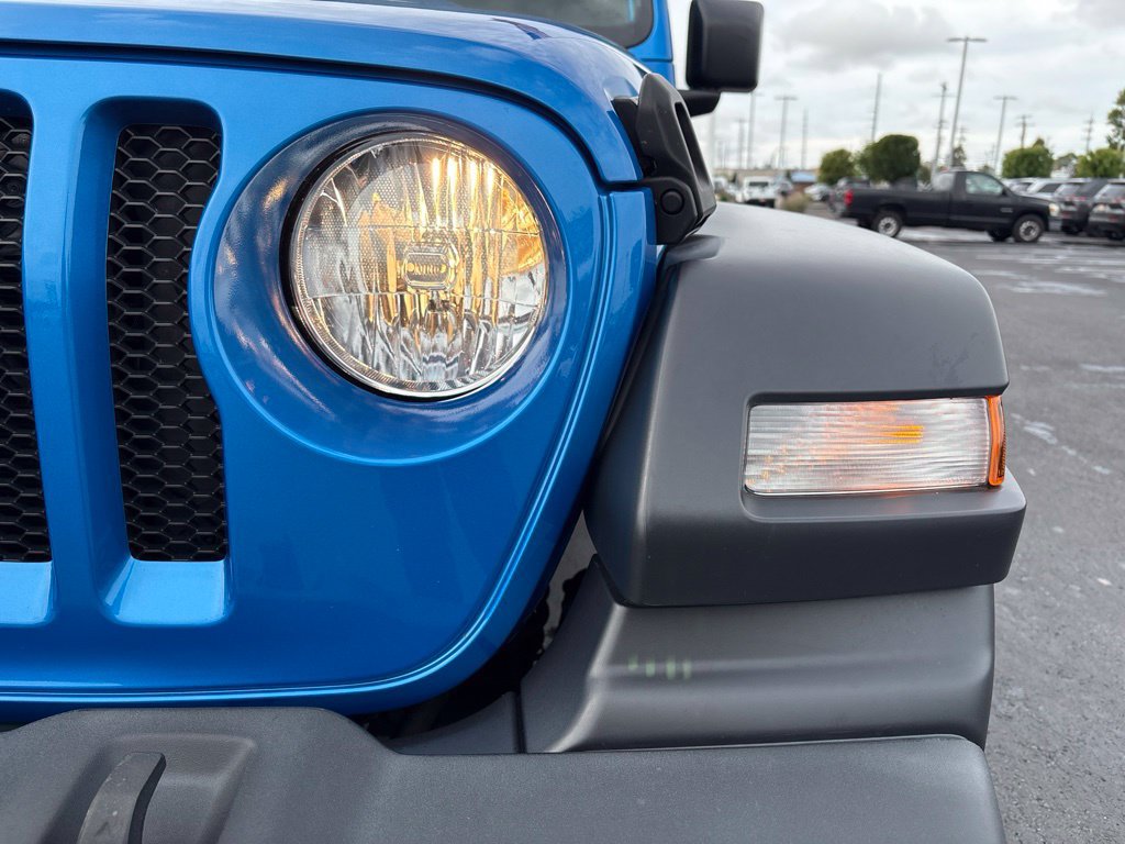 Used 2023 Jeep Wrangler Unlimited Sport AWD/4WD image 9