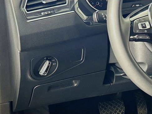 Certified 2021 Volkswagen Tiguan SE AWD/4WD image 10