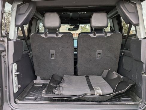 Used 2022 Ford Bronco Badlands image 18