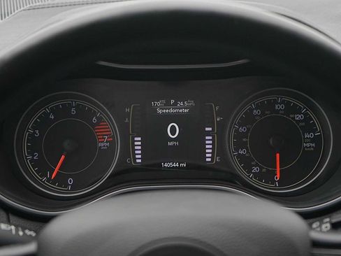 Used 2021 Jeep Cherokee Latitude Plus FWD image 22
