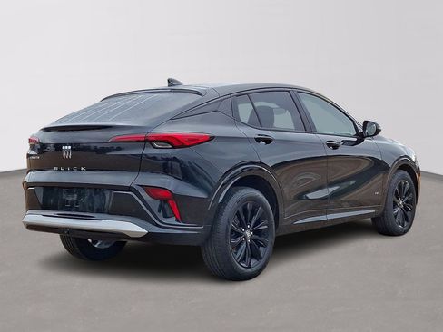 Used 2025 Buick Envista Sport Touring image 6