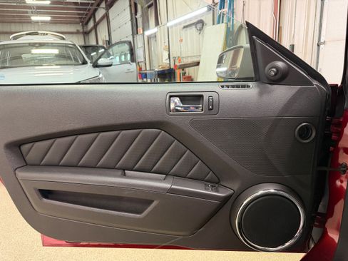Used 2014 Ford Mustang Premium w/ Comfort Package RWD image 11