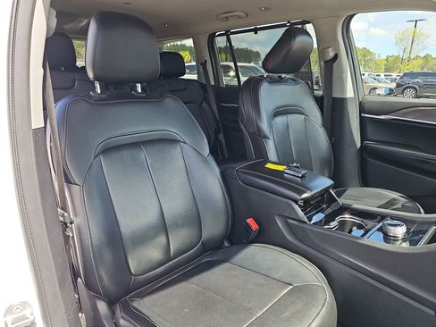 Used 2023 Jeep Grand Cherokee L Limited w/ Luxury Tech Group II image 13