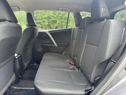 Used 2018 Toyota RAV4 LE w/ All Weather Liner Package FWD image 11