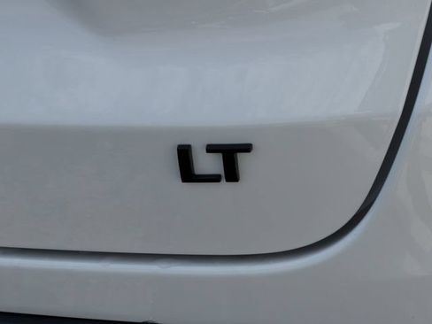 New 2026 Chevrolet Trax LT FWD image 9