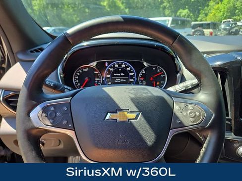 Used 2023 Chevrolet Traverse Premier AWD/4WD image 4