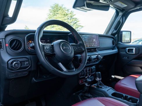 Used 2024 Jeep Wrangler Rubicon 392 image 18