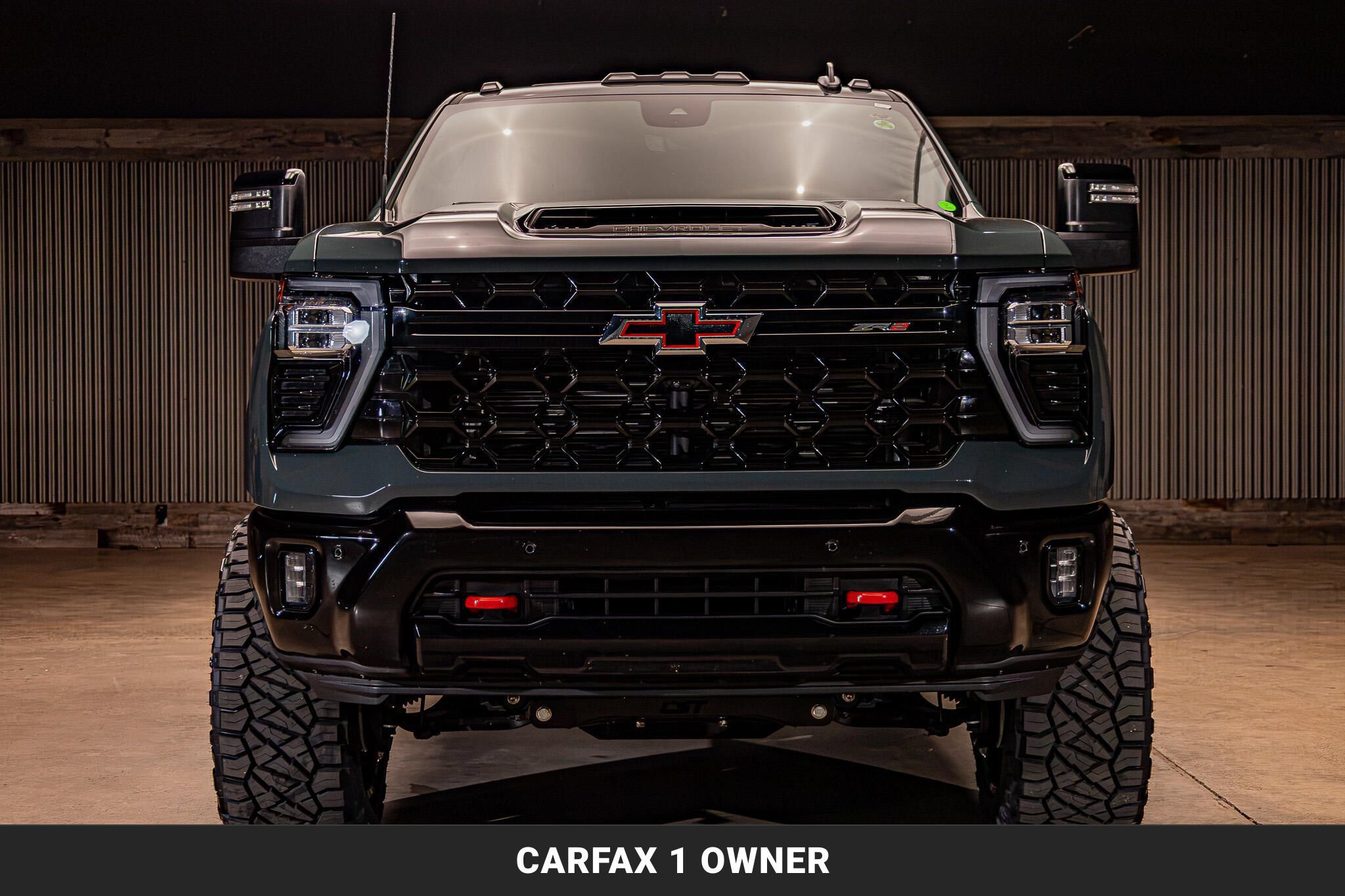 Used 2026 Chevrolet Silverado 2500 ZR2 AWD/4WD image 4