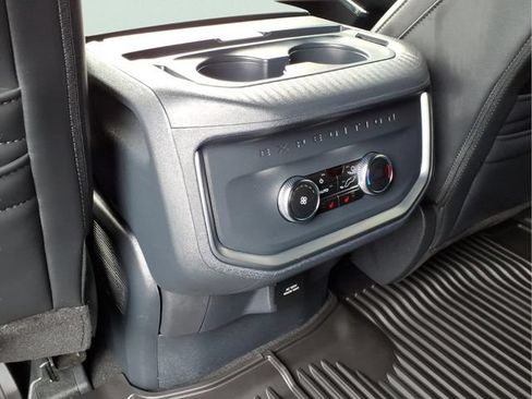 Used 2025 Ford Expedition Max Platinum w/ Stealth Appearance Package AWD/4WD image 13