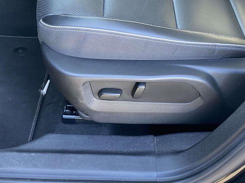 Used 2023 Buick Envision Essence image 14