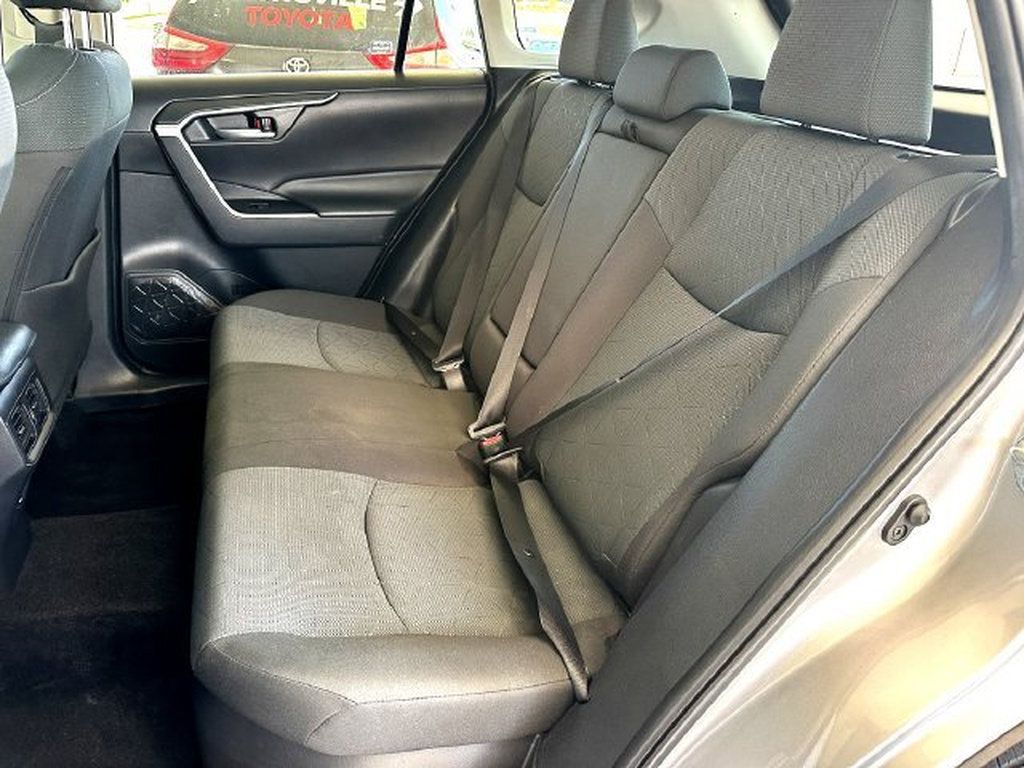 Certified 2024 Toyota RAV4 XLE AWD/4WD image 18