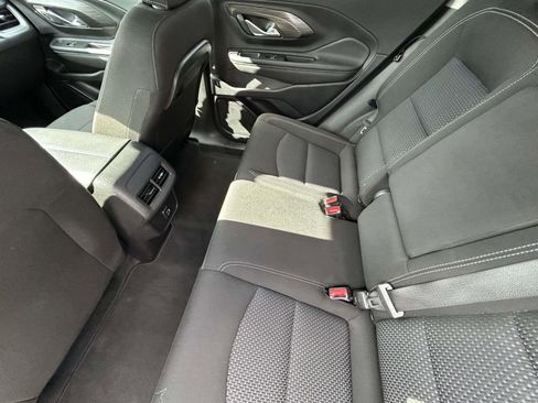 Used 2024 GMC Terrain SLE image 11