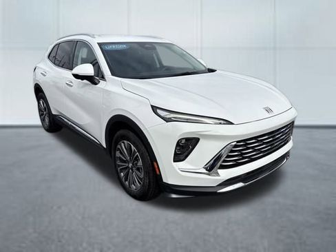 Used 2025 Buick Envision Preferred image 9