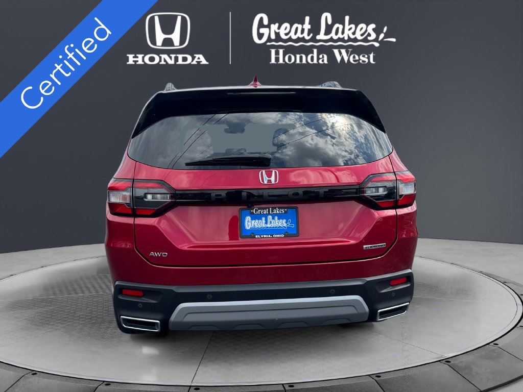 Used 2025 Honda Pilot Touring image 4