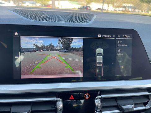 Used 2021 BMW 330i xDrive Sedan w/ Convenience Package image 10