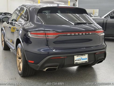 Used 2023 Porsche Macan image 9
