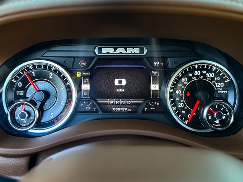 Used 2022 RAM 3500 Laramie image 18