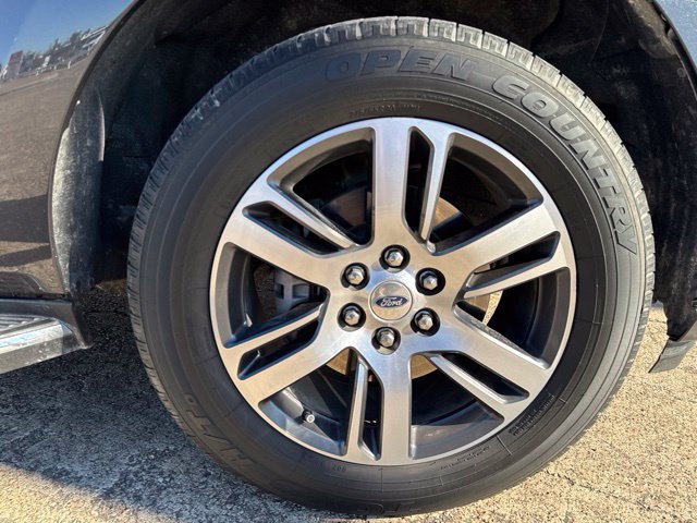 Used 2023 Ford Expedition XLT RWD image 7